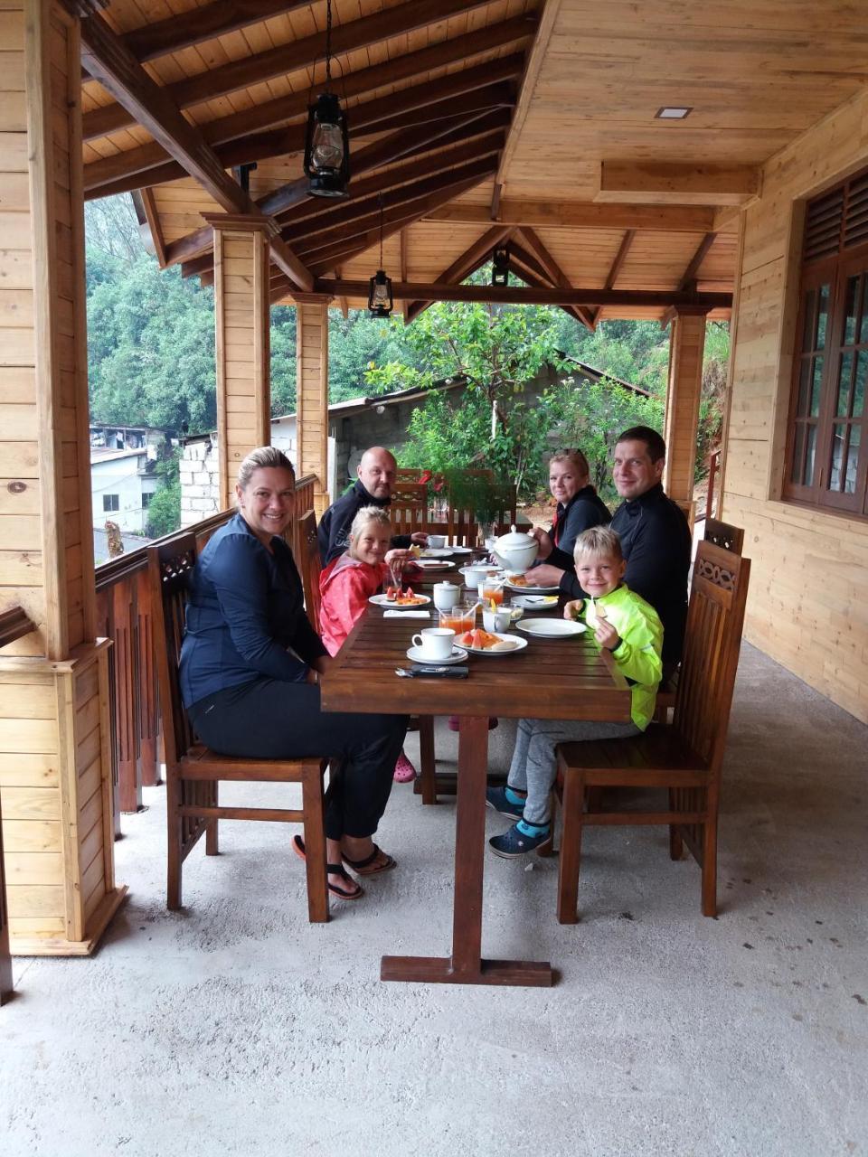 Tea Breeze Motel Nallathanniya Екстериор снимка