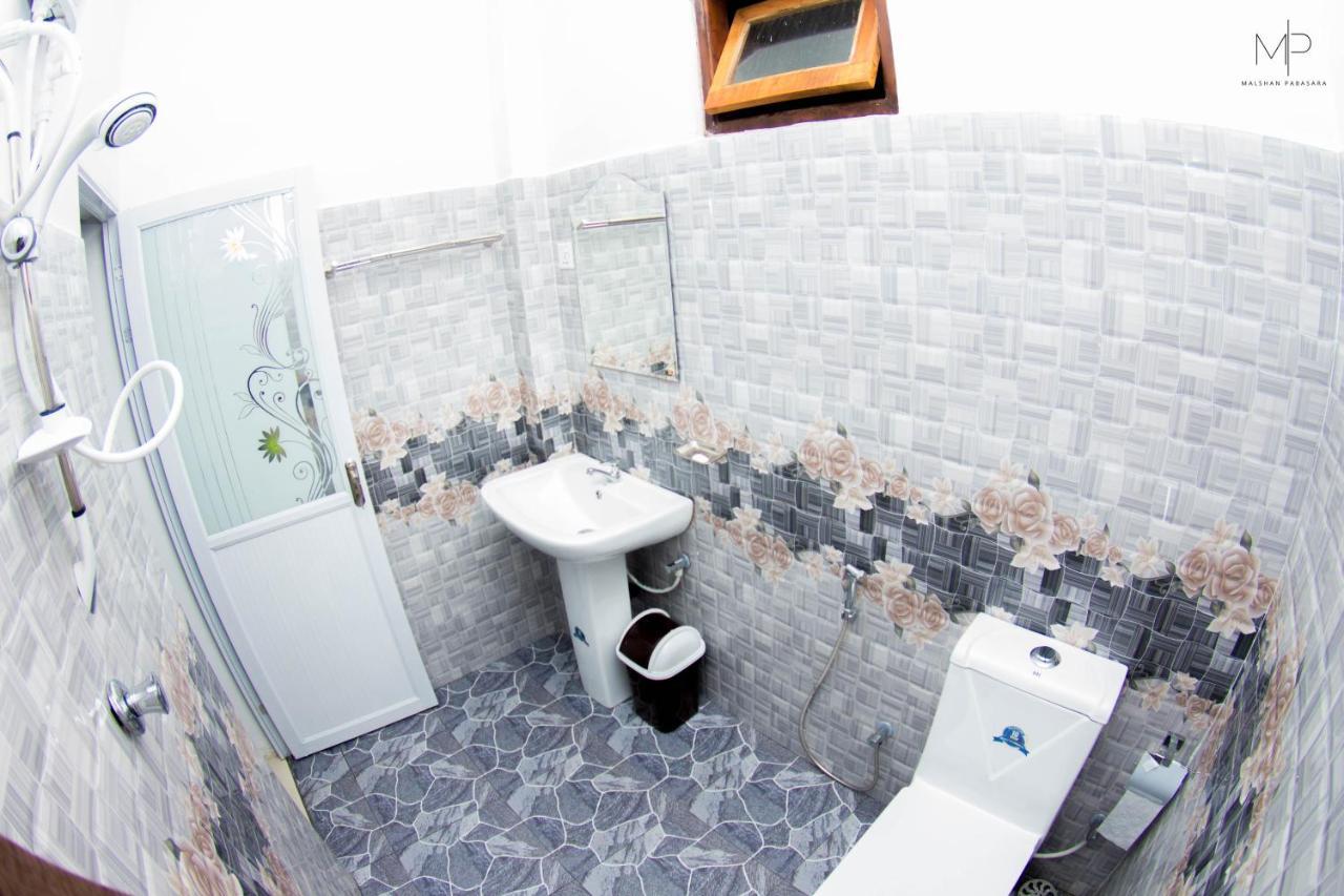 Tea Breeze Motel Nallathanniya Екстериор снимка